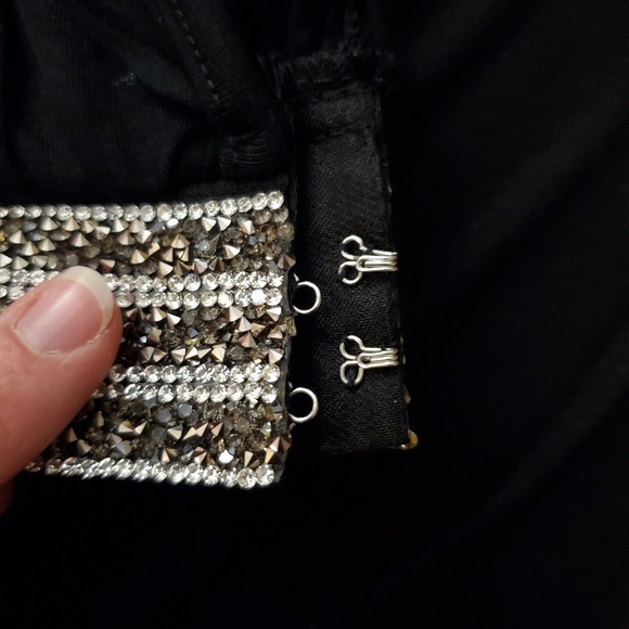 Elegant black dress with bracelet sleeves - Picture 8 of 8